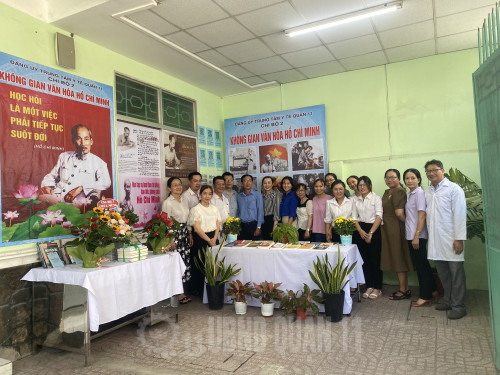 Phường 14: Lễ ra mắt công trình "Không gian văn hóa Hồ Chí Minh" của Chi bộ 2 Đảng bộ Trung tâm Y tế Quận 11